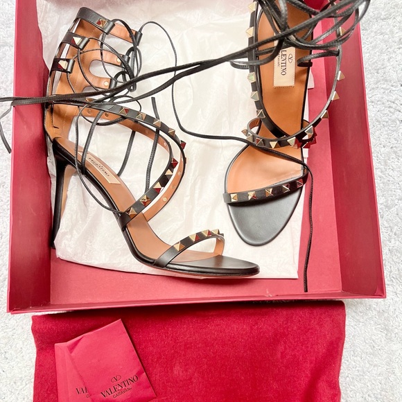 VALENTINO Rockstud Lace Up Leather Sandals size 39 NIB - Picture 2 of 4